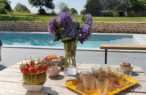 Isigny-le-Buat House | House with swimming pool, SPA, Sauna