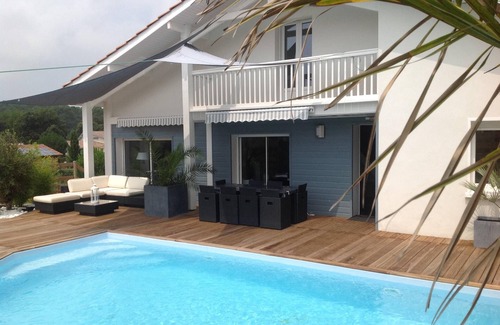 Messanges House | House with swimming pool, 5 bedrooms, capacity from 6 to 10 people, near the beaches