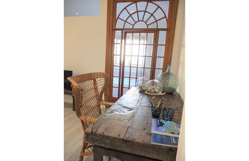 Sindicat House | House with terrace old town