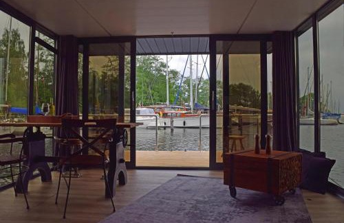Flensburg Boat Rental | Houseboat Leni, Flensburg