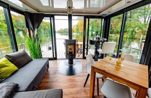Koenigs Wusterhausen Boat Rental | Houseboat on the Dahme, Wildau
