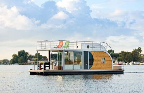 Koenigs Wusterhausen Boat Rental | Houseboat on the Dahme