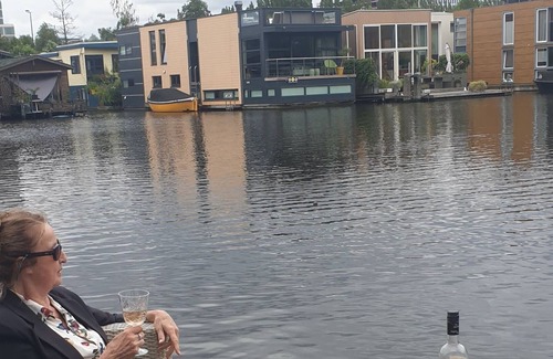 Hoofddorppleinbuurt Boat Rental | Houseboat - wake up with great view!