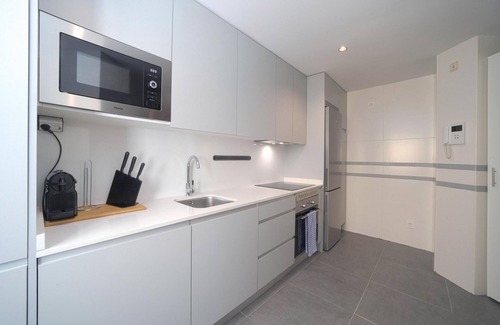 Nueva Espana Apartment | Housing Doctor Fleming I by Sharing Co