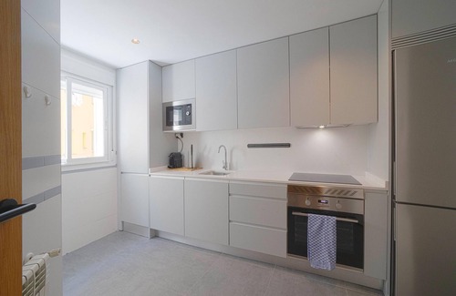 Nueva Espana Apartment | Housing Doctor Fleming I by Sharing Co