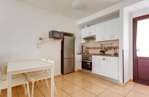 Geafond House | Housing in urb. Private in a quiet area, all the comforts.