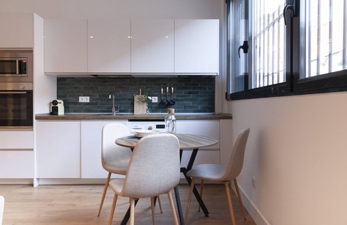Almenara Apartment | Housing Simancas I by Sharing Co