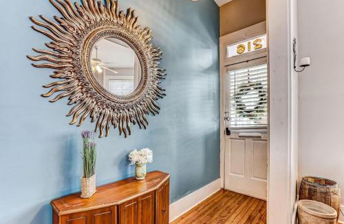Historic District - North House | Houston Street Retreat