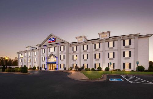Jackson Hotel | Howard Johnson by Wyndham Jackson