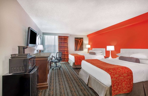 Lexington Hotel | Howard Johnson by Wyndham Lexington