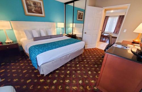Mid Central Hotel | Howard Johnson by Wyndham Pasadena