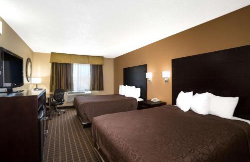 Williams Hotel | Howard Johnson by Wyndham Williams