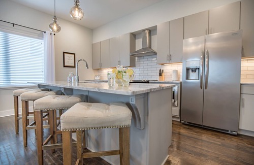 Inglewood House | Howdy House | Rooftop Skyline View | 5 mi BRDWY