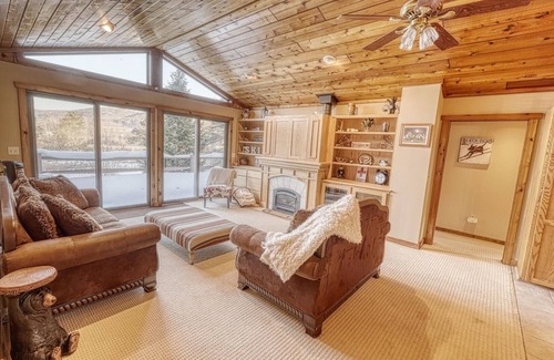 Great Valley House | Howe Hill Retreat 4 Bedroom Home by RedAwning