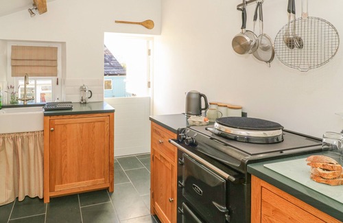 Sedbergh Cottage | HOWGILL COTTAGE, family friendly, with open fire in Sedbergh