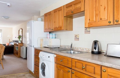 Sedbergh Apartment | Howgills Apartment 12 offers self-catering accommodation with free parking & free WiFi
