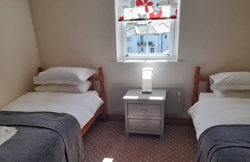 Sedbergh Apartment | Howgills Apartment 12 offers self-catering accommodation with free parking & free WiFi