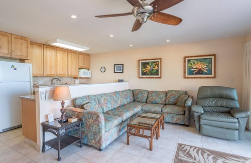 Honokowai Condo | Hoyochi Nikko # 103, 1st Floor Direct Oceanfront Beauty