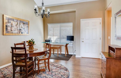 Westridge House | HRCC2489- Fabulous 5 bedroom on Greenspace in Highlands Ranch