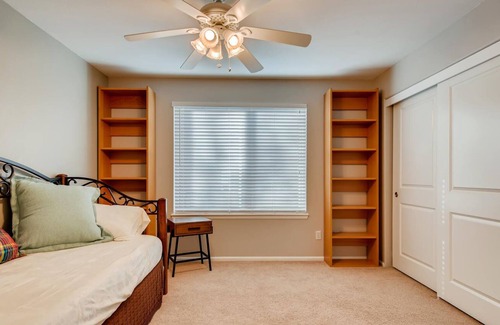Westridge House | HRCC2489- Fabulous 5 bedroom on Greenspace in Highlands Ranch