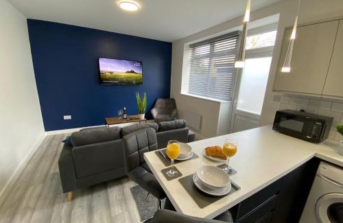 Anlaby Apartment | HU-Thirteen Apt One - Sleeps 4