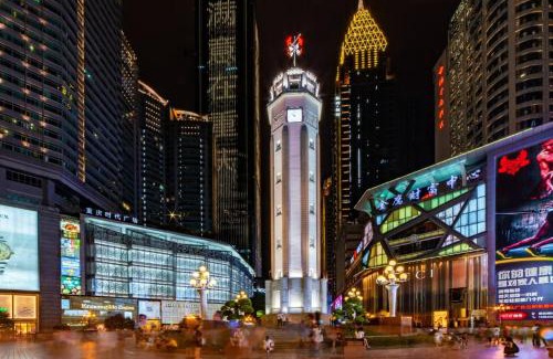 Jeifangbei Central Business District Apartment | Huafu Riverview B&B