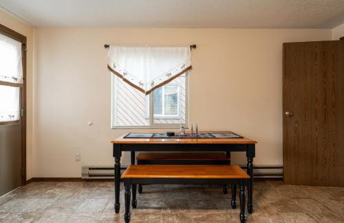 West Yellowstone House | Huckleberry House