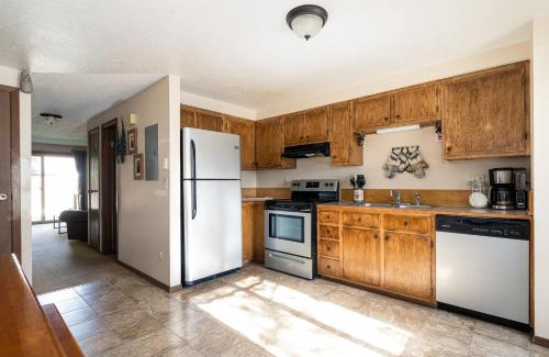 West Yellowstone House | Huckleberry House