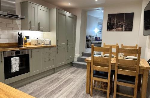 Oakham Apartment | Hudson Apartment - 2 bedroom, Oakham Centre by Belmont Places