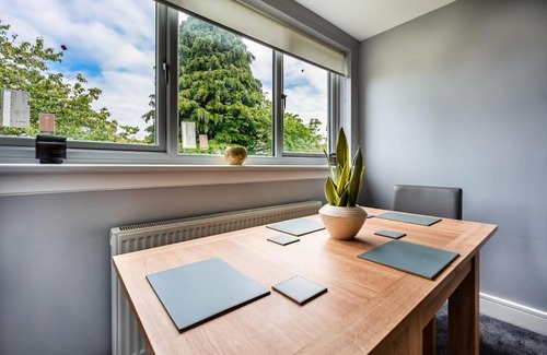 East Kilbride Apartment | Hudson Apartment