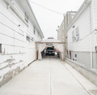 North Bergen Apartment | Hudson Hideaway - 3BR NYC Access