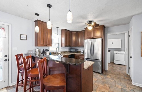Clarksville House | Hudson House | 0.2 Miles to Red River (1726 Broadripple Drive)
