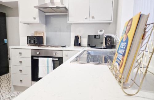 Burnley House | Hudson House Burnley 3 Ensuite Rooms Available