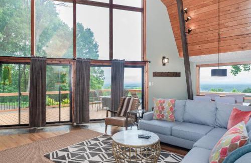Weaverville House | Hudson's Peak on Leisure Mountain