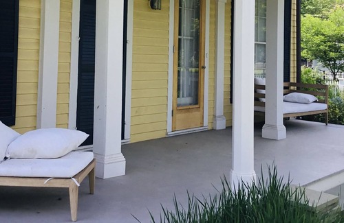 Rhinebeck Village Business District House | Hudson Valley Getaway
