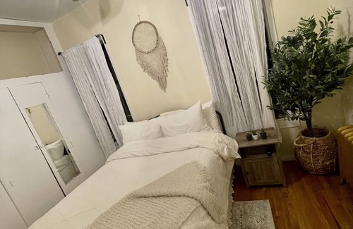 Park Slope Apartment | Huge 2 bedroom apartment next Prospect Park/Barclays center