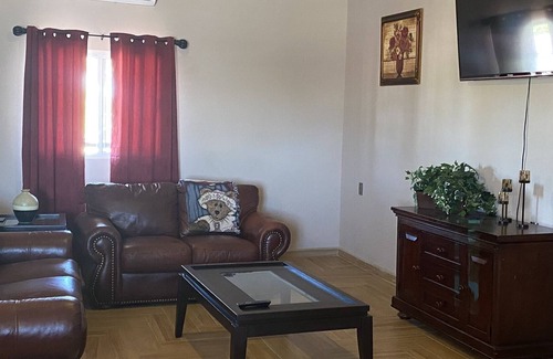 Oriente House | Huge 3-bedroom 2 baths house 5 Minutes from the beach and el malecon