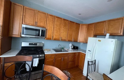 West New York Apartment | Huge 3 Bedrooms Apt 15 Minutes to NY City