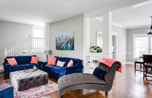 Beechmont House | Huge! *3br / 3.5ba* Great for groups!