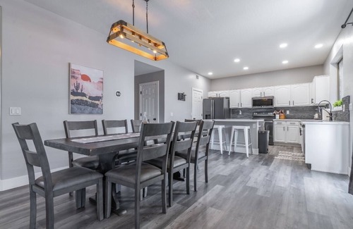 Glenmont Estates House | Huge 4 bedroom home filled with entertainment for all!