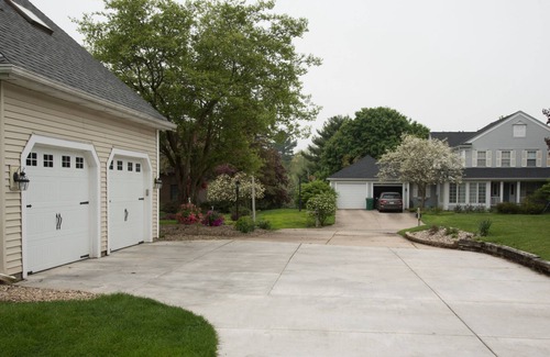 Granger House | Huge 5 bedroom home close to all amenities