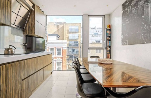 Bunhill House | Huge 7 Floor Townhouse | Walk to Shoreditch & City