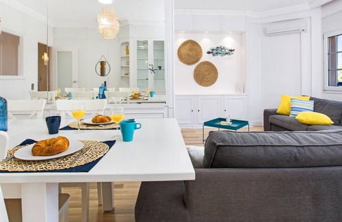 el Camp d'en Grassot i Gracia Nova Apartment | ⭐Huge and Bright Flat for 8 near SagradaFamilia⚜️¤
