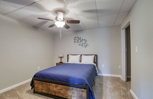 Alexander Apartment | Huge Cabin Apartment, over 1250 SF, Mountain views! 2 car garage, All 1 level!