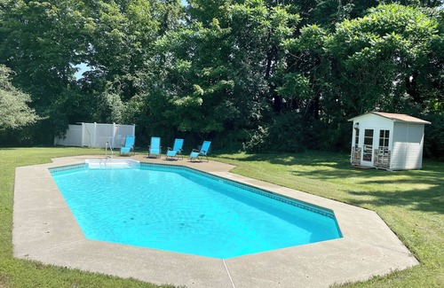 Lenox House | Huge Designer House on 2 acres property, minutes to restaurants, museums
