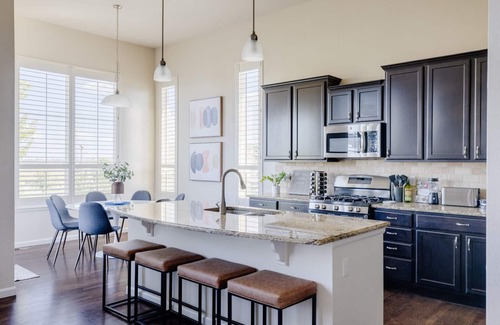Arvada House | Huge Dreamy Family Friendly Ranch, Hot Tub, Fire Pit, Home Theater, Pool Table