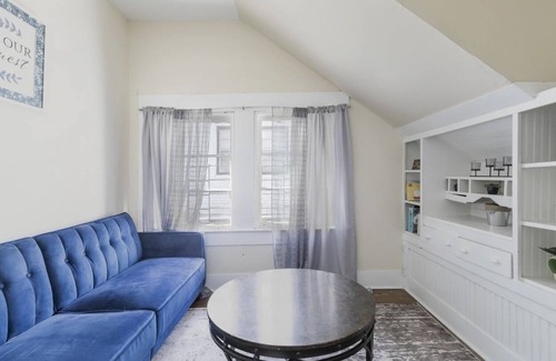 Glen Iris House | Huge four bedroom home- WALK to UAB