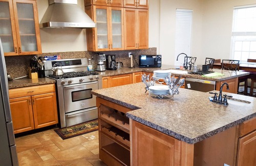 Running Springs House | Huge house, 16 beds, Vaulted Ceilings