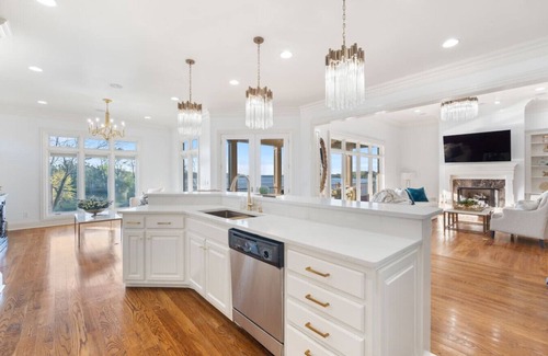 Old Hickory House | Huge Lake House 8000 SqFt with a 3 Car Garage and Private Boat Dock