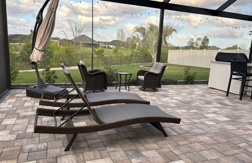 Wildwood House | Huge & luxurious, 3br, lg screened lanai, fenced yard, pet friendly